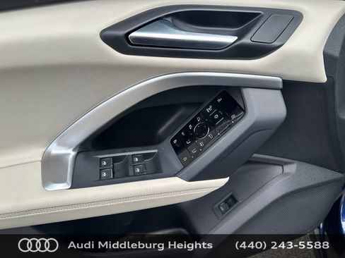 Certified 2025 Audi Q5 Premium w/ Premium Plus AWD/4WD image 17
