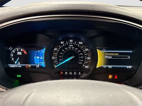 Used 2018 Ford Fusion SE w/ Fusion SE Technology Package image 13