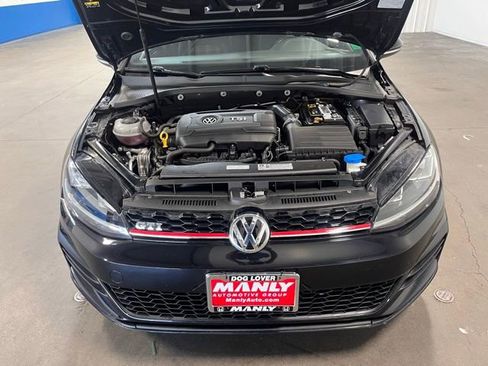 Used 2018 Volkswagen Golf 4-Door image 9