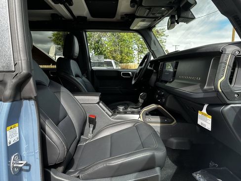 New 2025 Ford Bronco Badlands image 24
