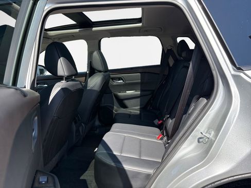 Used 2023 Nissan Rogue SV w/ SV Premium B Package FWD image 24