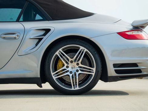 Used 2008 Porsche 911 Turbo AWD/4WD image 8