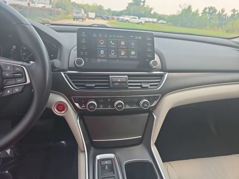 Used 2021 Honda Accord Touring image 20