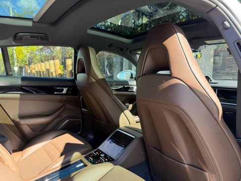 Used 2021 Porsche Panamera 4 w/ Premium Package AWD/4WD image 28