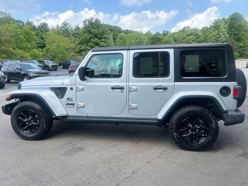 Used 2023 Jeep Wrangler Unlimited Sport AWD/4WD image 3