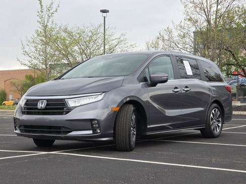 Certified 2024 Honda Odyssey EX-L image 16