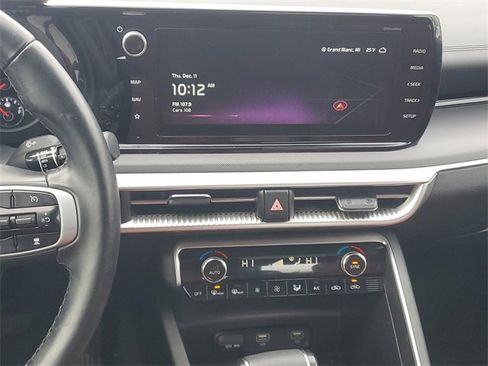 Used 2023 Kia K5 GT-Line image 13