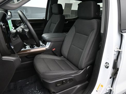 Used 2023 Chevrolet Silverado 1500 LT Trail Boss w/ Protection Package image 15