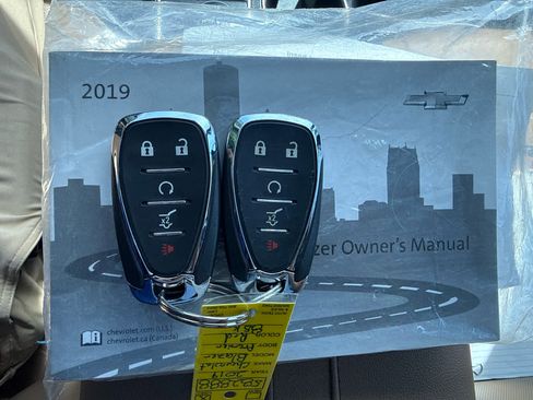 Used 2019 Chevrolet Blazer Premier w/ Sun and Wheels Package AWD/4WD image 27