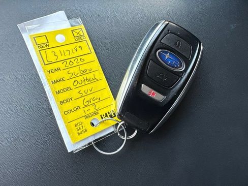 Used 2020 Subaru Outback Limited AWD/4WD image 17