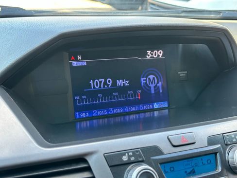 Used 2011 Honda Odyssey EX-L image 31