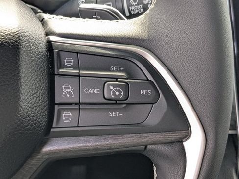 Used 2024 Jeep Grand Cherokee Limited w/ Trailer Tow Package AWD/4WD image 29