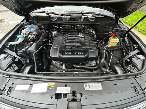 Used 2016 Volkswagen Touareg VR6 AWD/4WD image 15