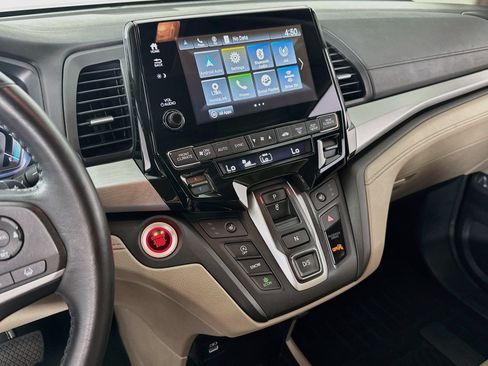Used 2024 Honda Odyssey EX-L image 16