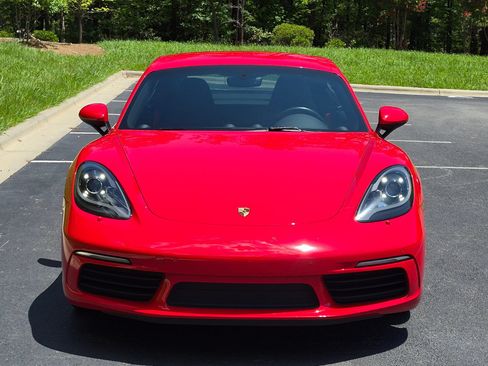 Certified 2020 Porsche 718 Cayman RWD image 27