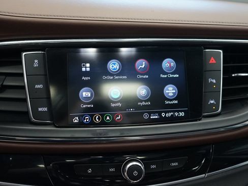 Used 2021 Buick Enclave Avenir w/ Avenir Technology Package AWD/4WD image 41