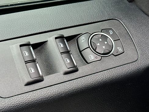 Used 2018 Ford F150 Platinum w/ Equipment Group 701A Luxury image 11