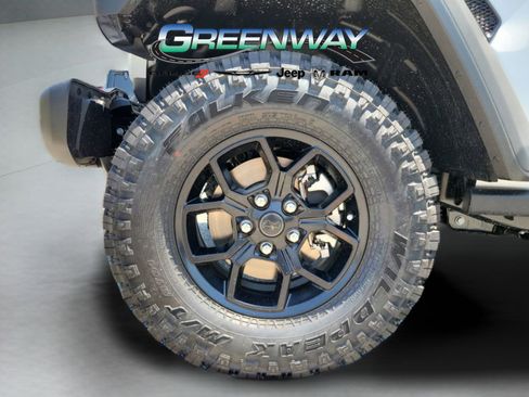 Used 2024 Jeep Wrangler Unlimited Sport AWD/4WD image 32