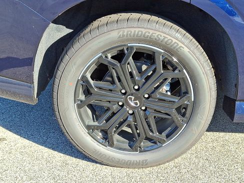 New 2026 INFINITI QX80 4WD image 5