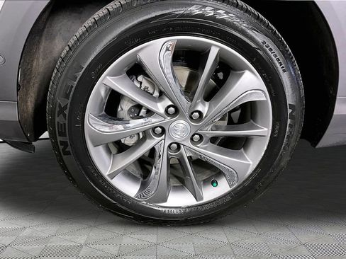Certified 2022 Buick Encore GX Essence w/ Advanced Technology Package AWD/4WD image 32