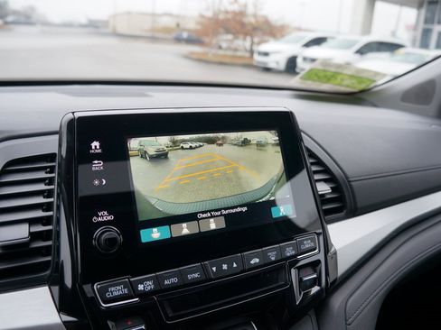 Certified 2024 Honda Odyssey EX-L image 23