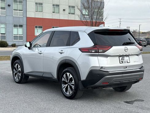 Used 2023 Nissan Rogue SV image 26