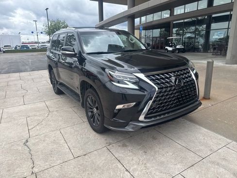 Used 2023 Lexus GX 460 Premium w/ Accessory Package AWD/4WD image 2