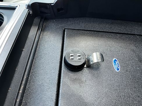 Used 2020 Ford F250 Platinum w/ Tremor Off-Road Package image 35