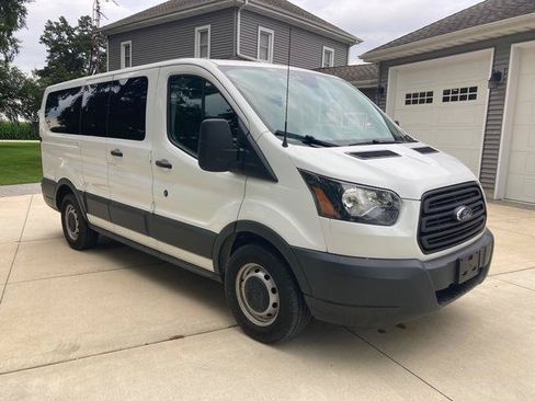 Used 2017 Ford Transit 150 XL RWD image 7