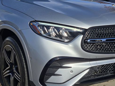 Used 2024 Mercedes-Benz GLC 300 4MATIC image 9