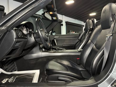 Used 2014 MAZDA MX-5 Miata Grand Touring w/ Premium Package RWD image 13