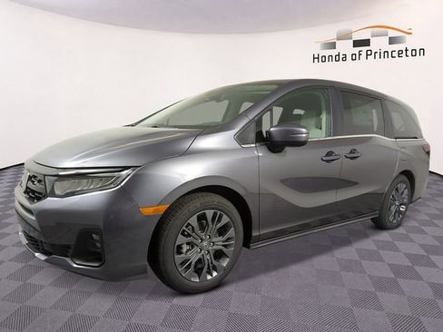 New 2026 Honda Odyssey Touring image 5