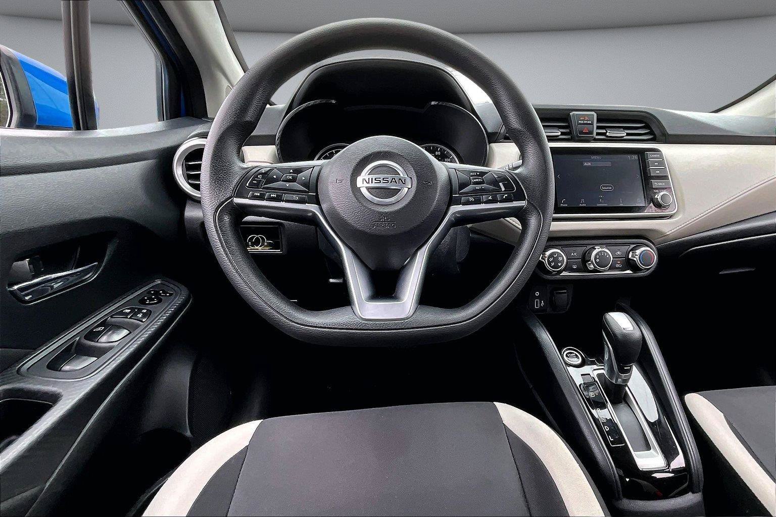 Used 2021 Nissan Versa SV FWD image 9