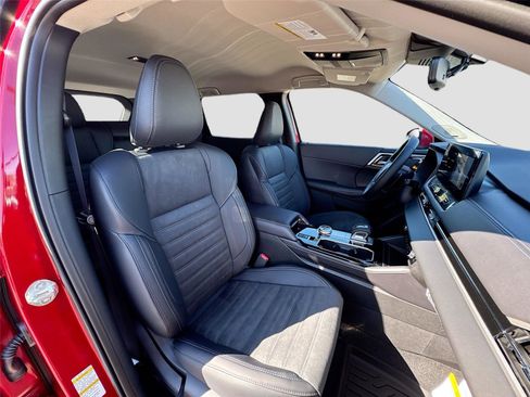 New 2026 Mitsubishi Outlander SE image 27