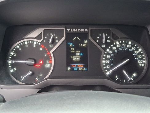 Used 2022 Toyota Tundra SR5 w/ SR5 Convenience Package AWD/4WD image 19