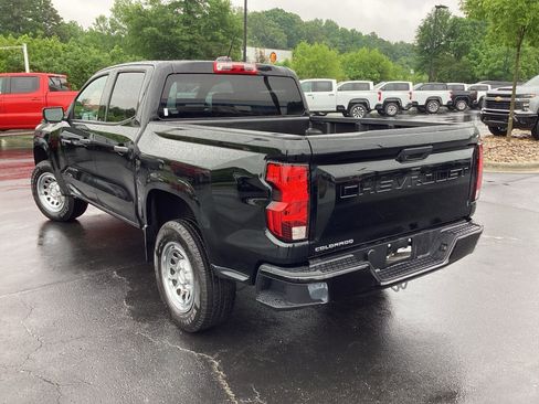 Used 2023 Chevrolet Colorado W/T RWD image 2