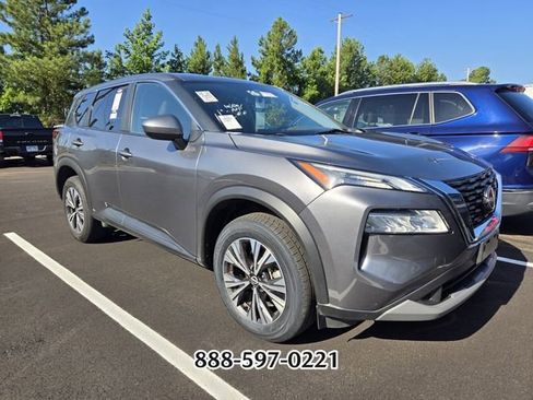 Used 2023 Nissan Rogue SV AWD/4WD image 12