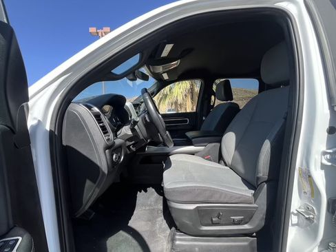 Used 2024 RAM 2500 Big Horn w/ Off Road Package AWD/4WD image 9