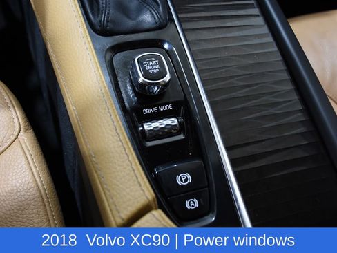 Used 2018 Volvo XC90 T6 Momentum w/ Convenience Package image 14