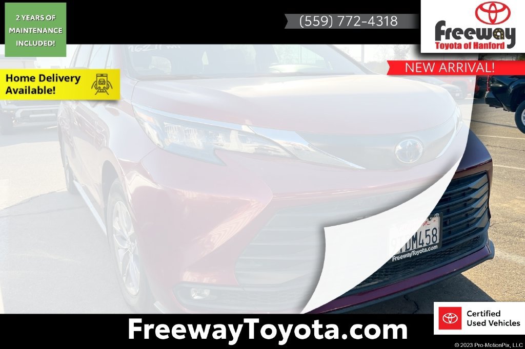 Used 2025 Toyota Sienna XLE w/ XLE Plus Package FWD image 1