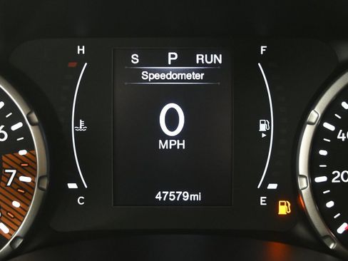 Used 2020 Jeep Renegade Altitude image 25