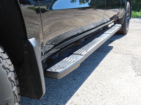 Used 2024 Chevrolet Silverado 1500 RST w/ Convenience Package II AWD/4WD image 17