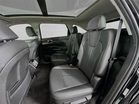 Used 2023 Kia Sorento SX image 35