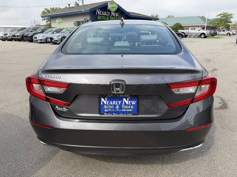 Used 2019 Honda Accord EX image 6