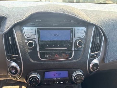 Used 2013 Hyundai Tucson Limited FWD image 6