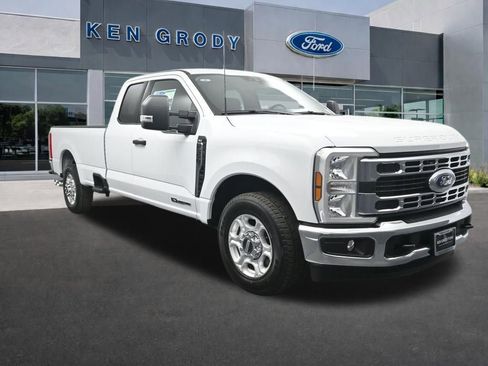 New 2026 Ford F350 XLT image 1