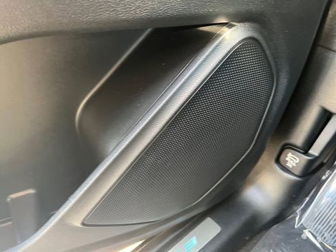 Used 2023 Ford Explorer Platinum w/ Technology Package image 13