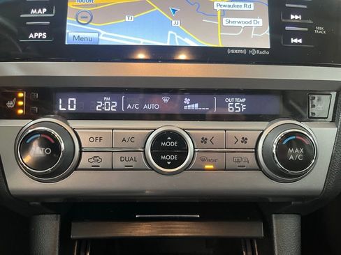 Used 2016 Subaru Legacy 2.5i Limited image 16