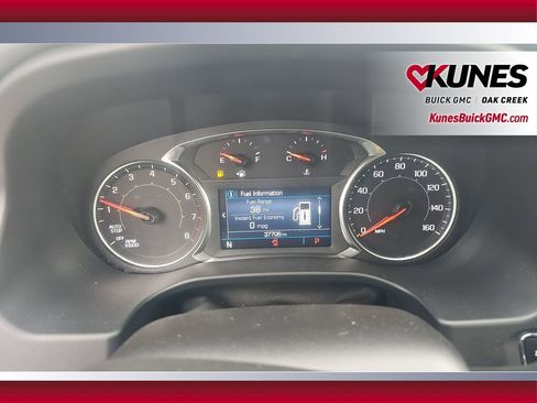 Used 2023 GMC Acadia SLE image 19