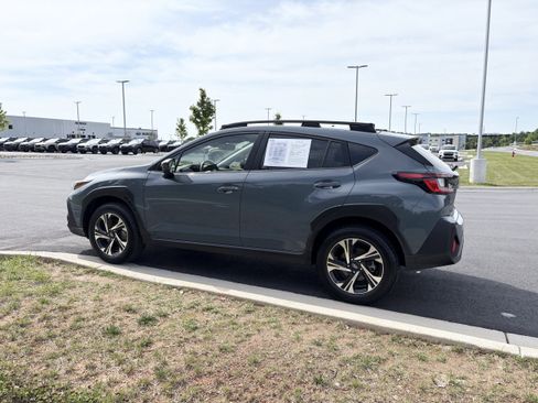 Used 2024 Subaru Crosstrek 2.0i Premium AWD/4WD image 5